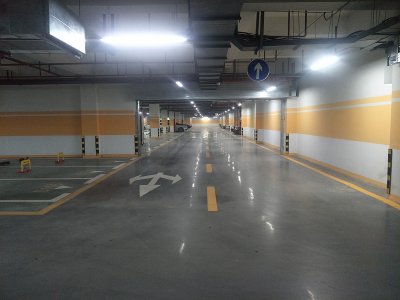 南陽摩根大廈地下庫金剛砂加透明固化